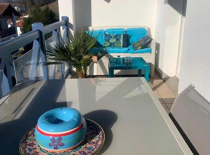 Lejlighed Les Hauts De Biantenia Avec Wifi